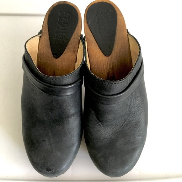 SANITA Danish Clogs Black Leather
Wood Foot Bed 8 - Picture 6 of 10